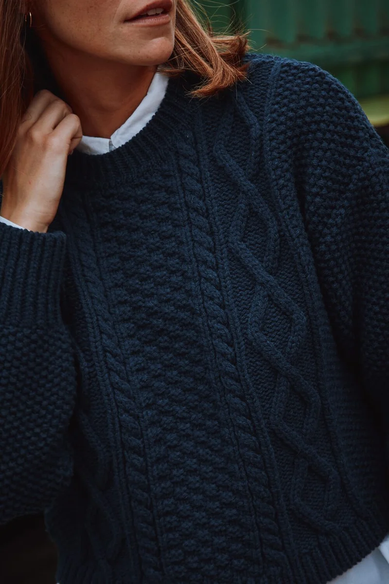 PAOLA Irish Cable Sweater in Merino Wool - Navy