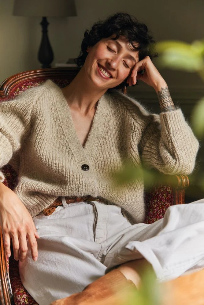ANNA V-Neck Cardigan in Merino-Mohair Wool - Beige