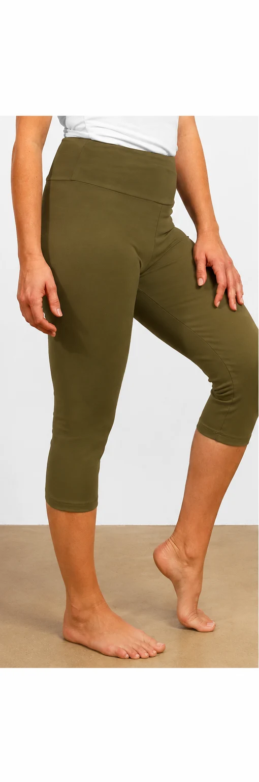 Alya Capri Legging — Khaki (Last Pieces)