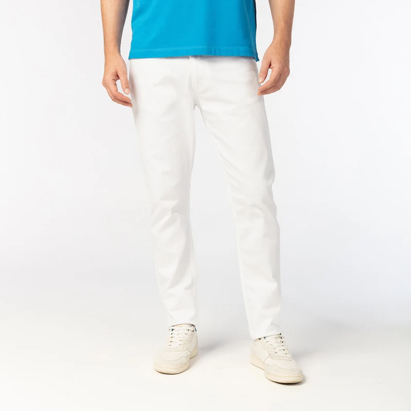 Jean 330 tapered fit blanc