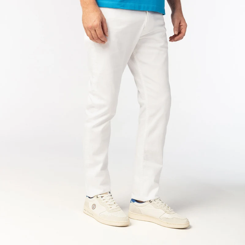 Jean 330 tapered fit blanc