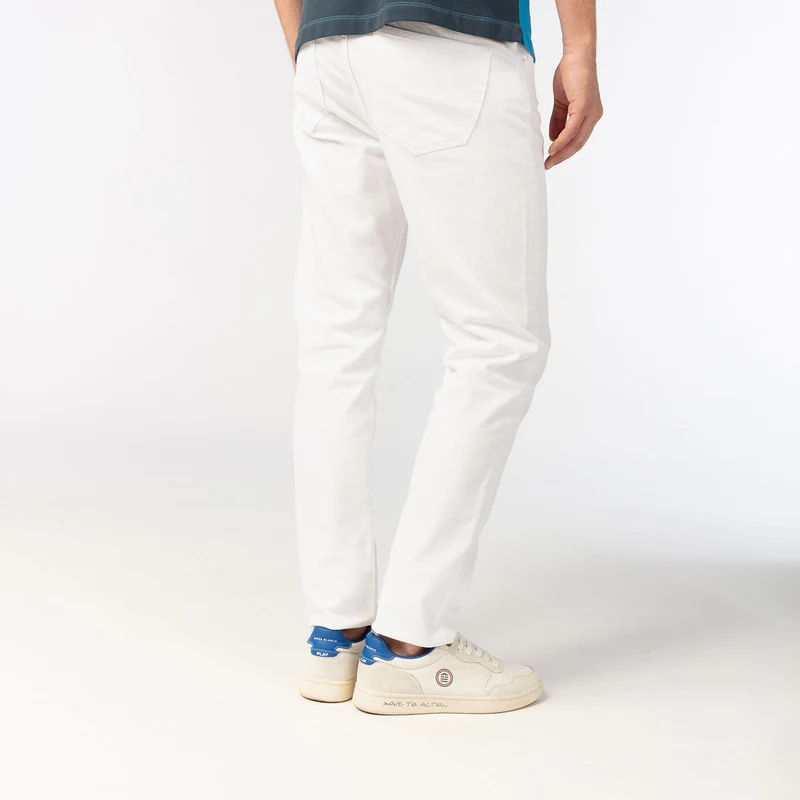Jean 330 tapered fit blanc
