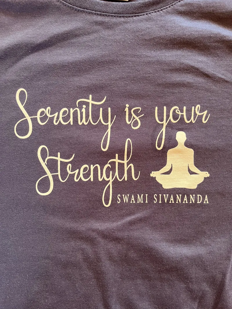 T-shirt de yoga bleu denim coupe slim en coton standard pour femme - La sérénité est votre force