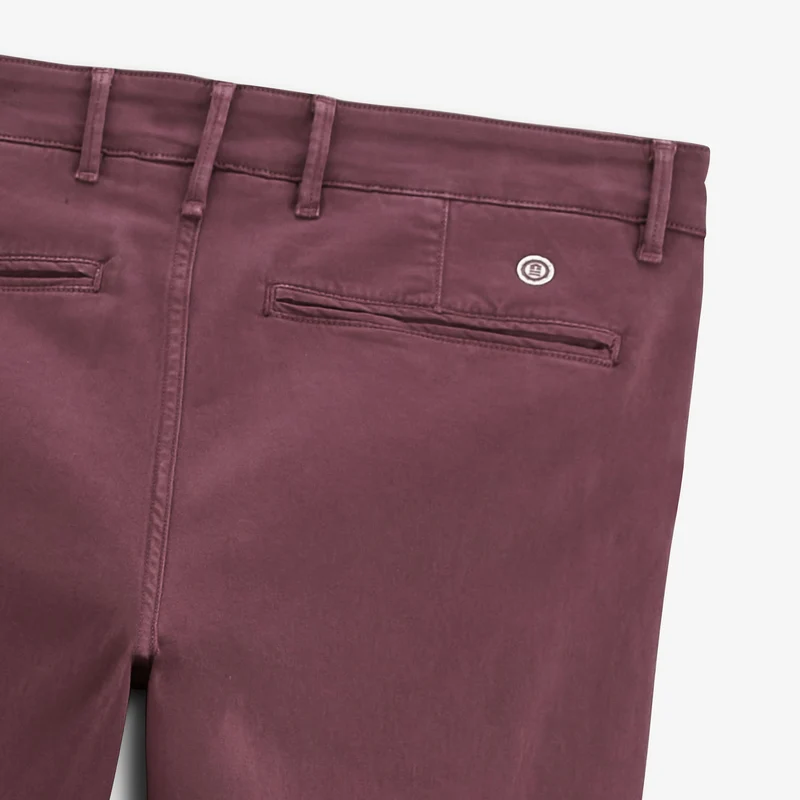 Pantalon coupe confort coton stretch rouge 702