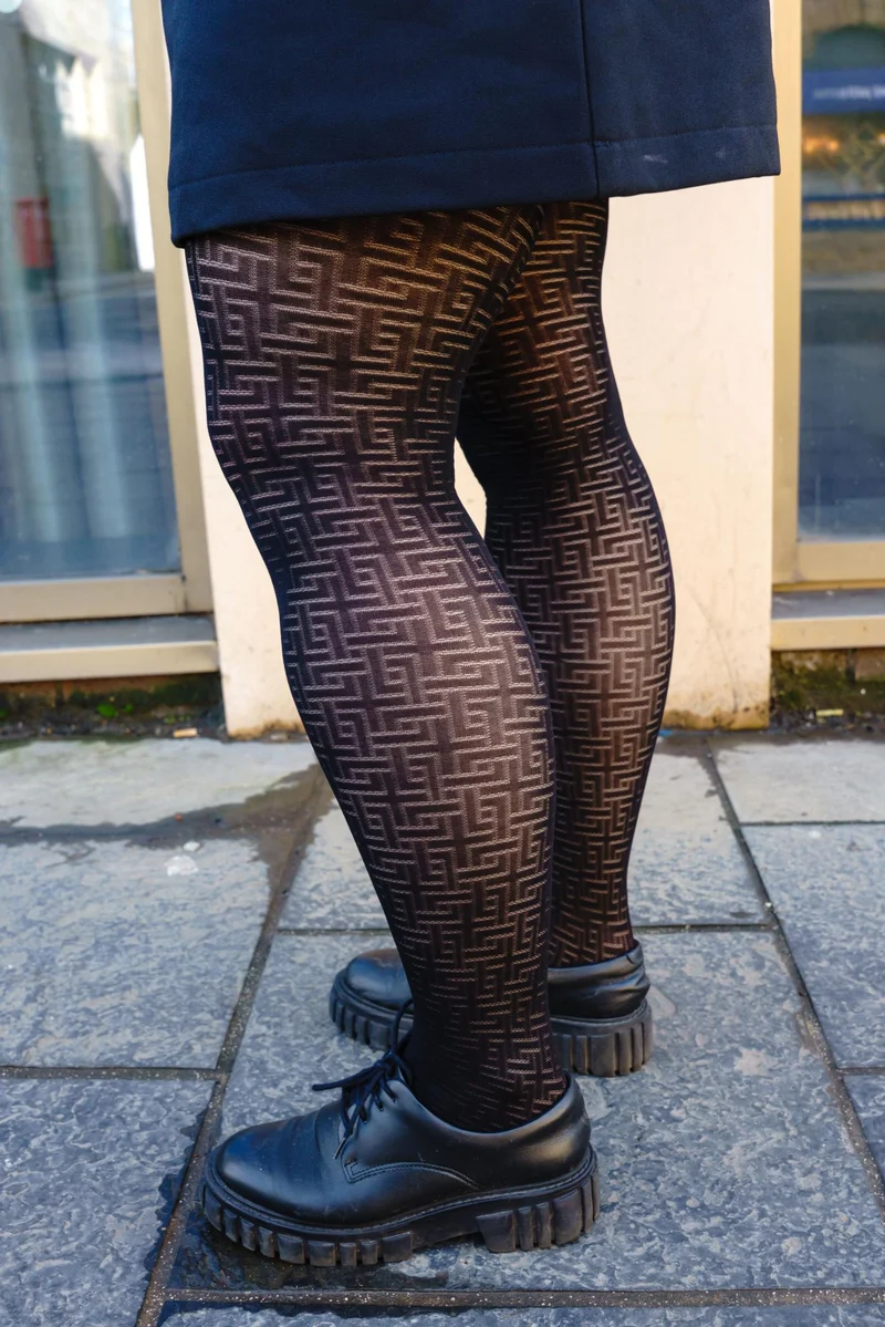 Fishnet Tights - Traditional in Black