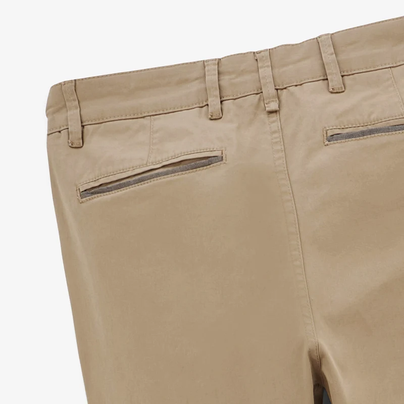 Chino 702 coupe droite confort beige en coton