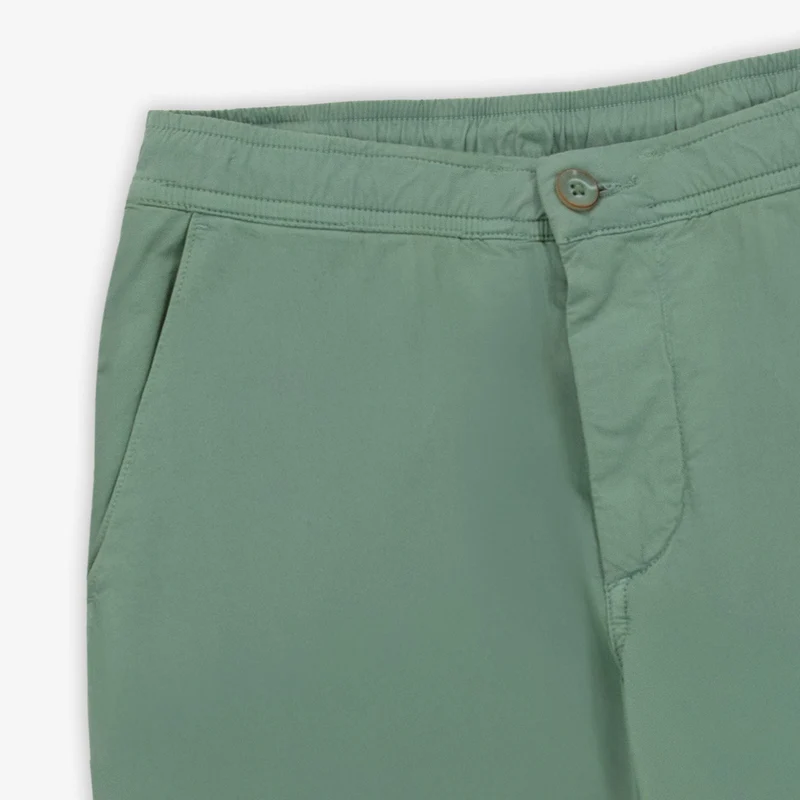 Chino 743 élastiqué toile parachute vert amande coupe large