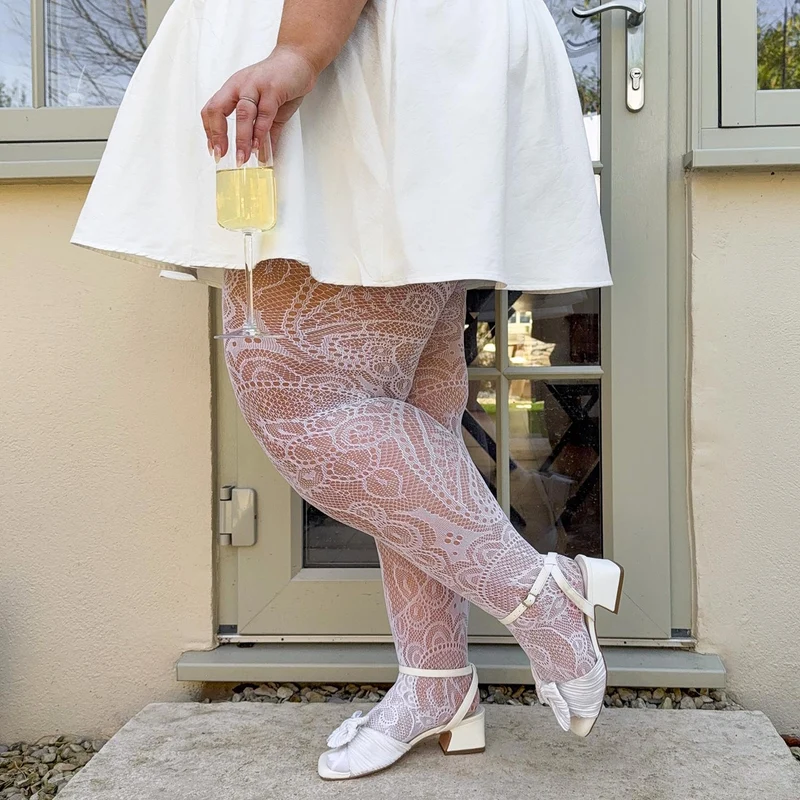 Botanical Fishnets - White