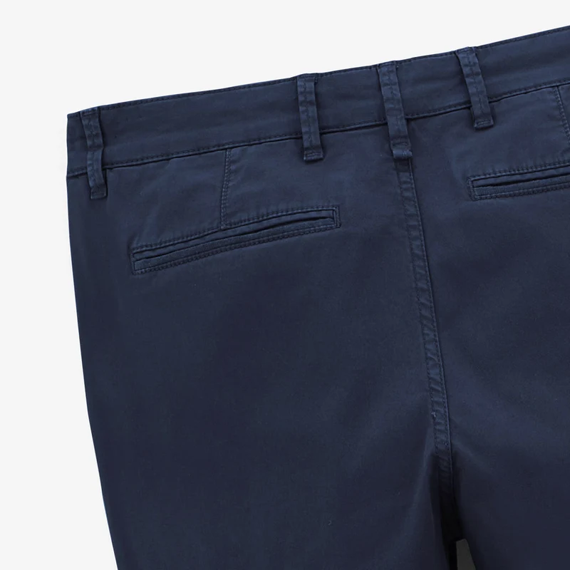 Chino 702 coupe droite confort bleu marine en coton