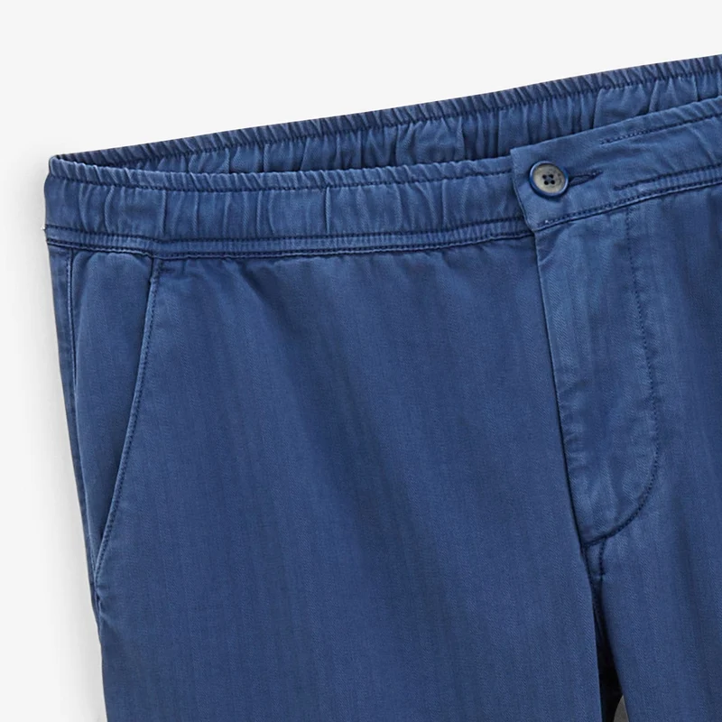 Chino 743 élastiqué à chevrons bleu nation coupe large
