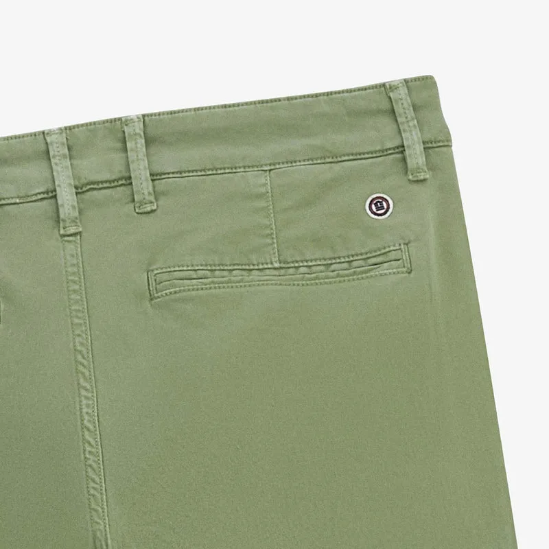 Chino 702 coupe droite confort vert militaire