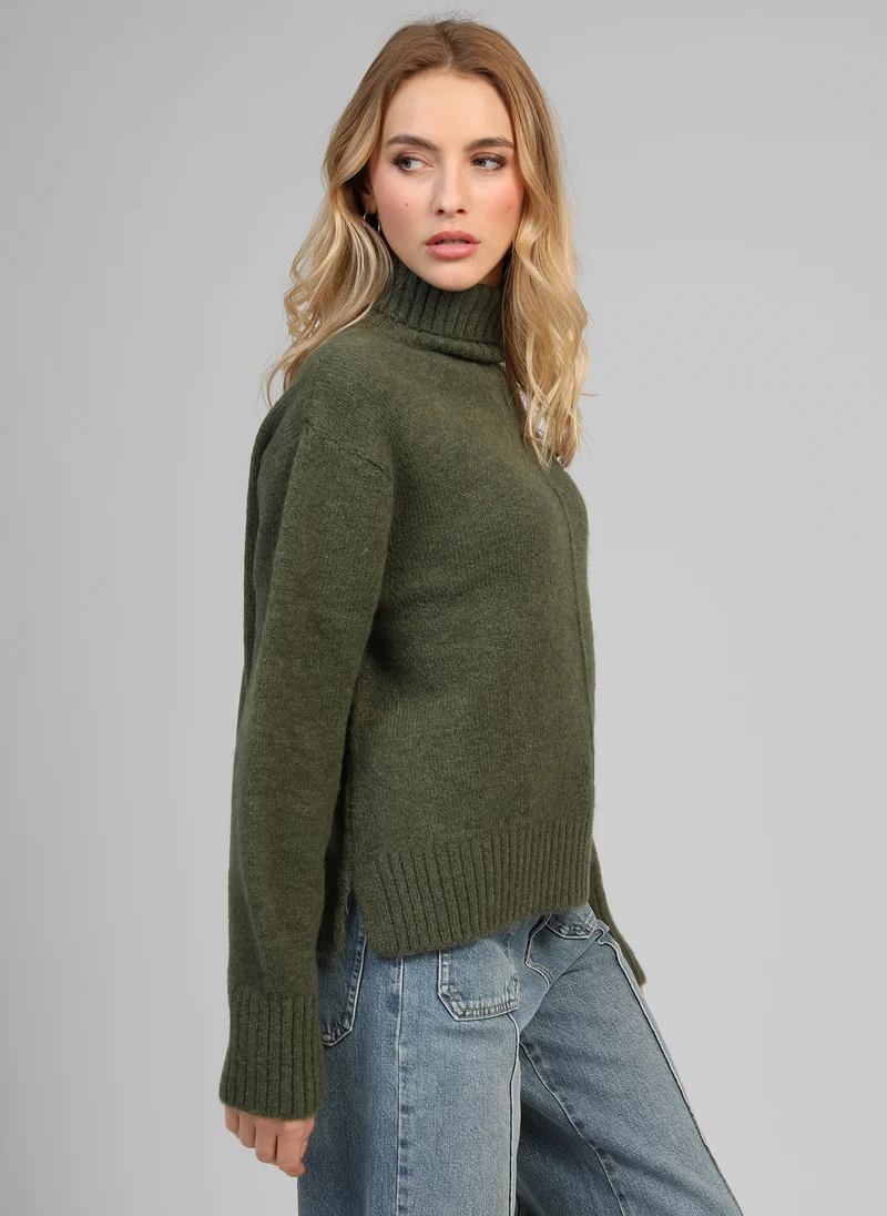 PULL LIPY kaki