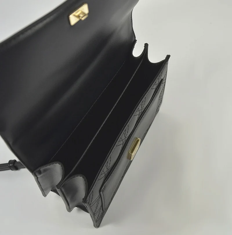Sac Surpiqué Chabrand – Ligne Féminine "By-Chabrand"
