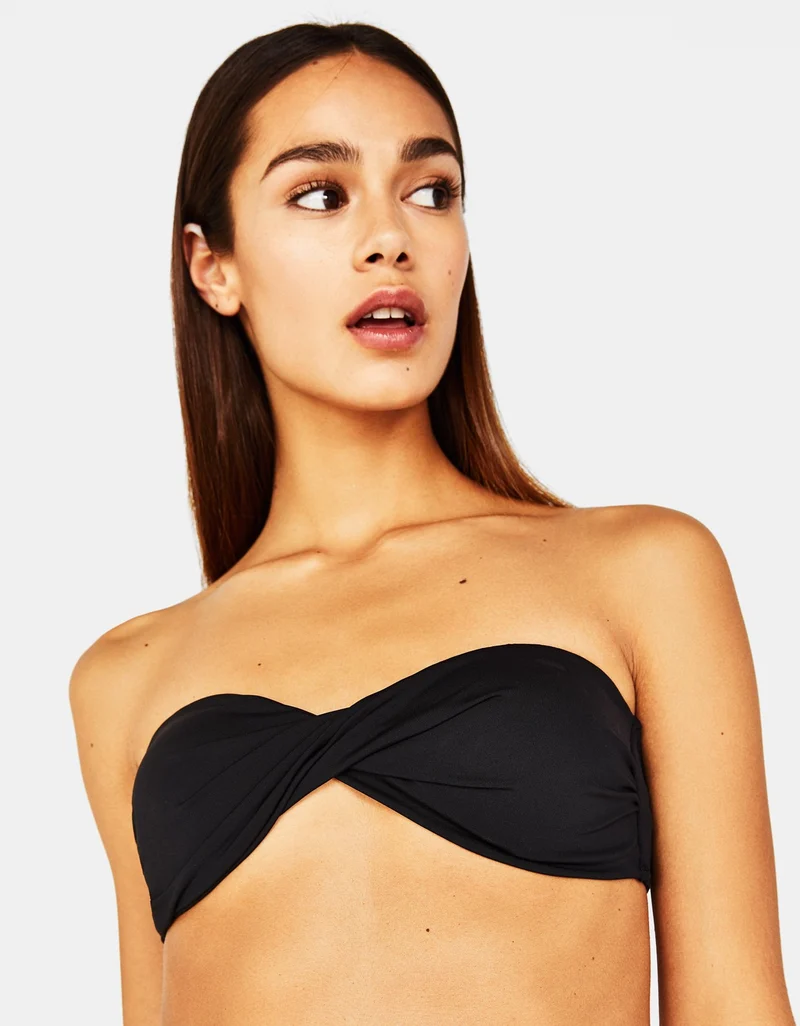 Plain-coloured bandeau bikini top