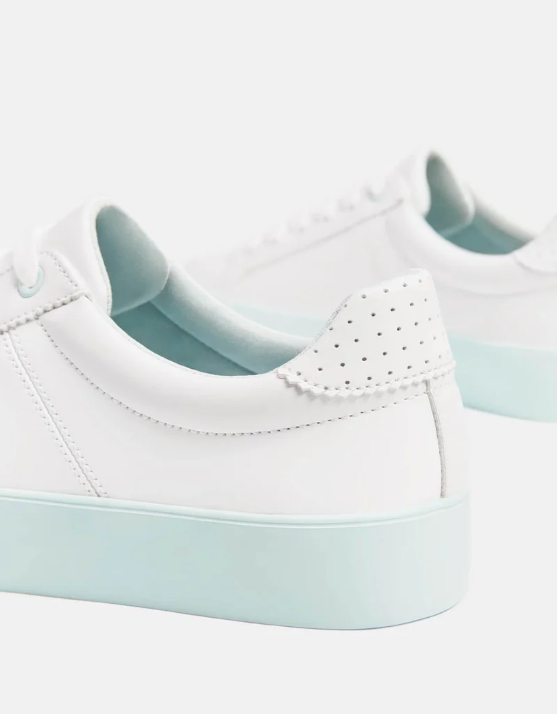 Trainers with heel detail