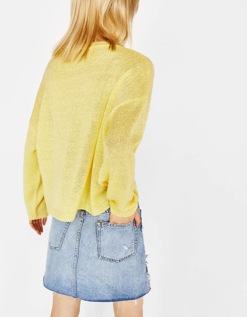 Round neck sweater