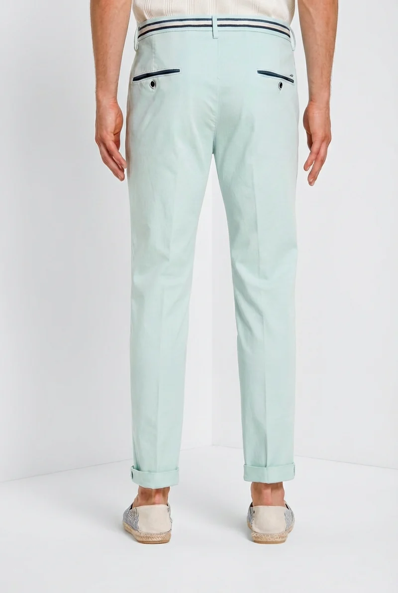 Torino Summer pantalon chino homme en twill de coton et lyocell slim fit