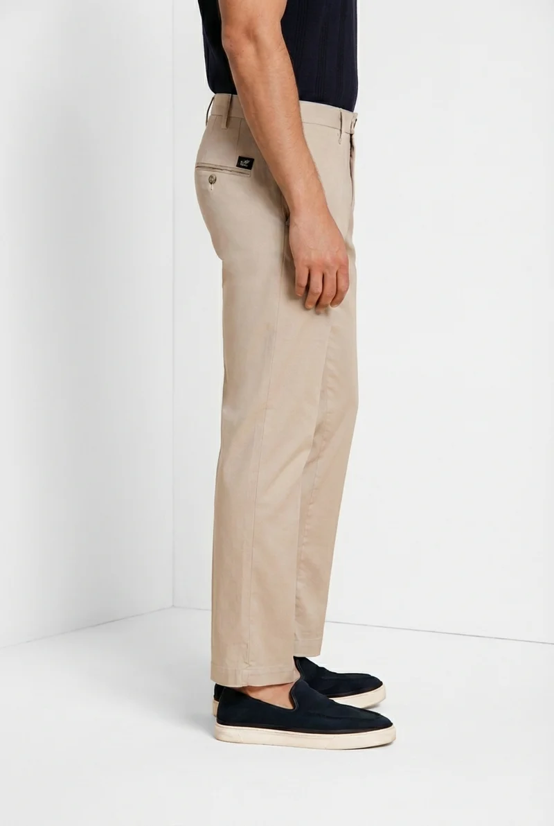 New York pantalon chino homme en gabardine stretch regular fit ①