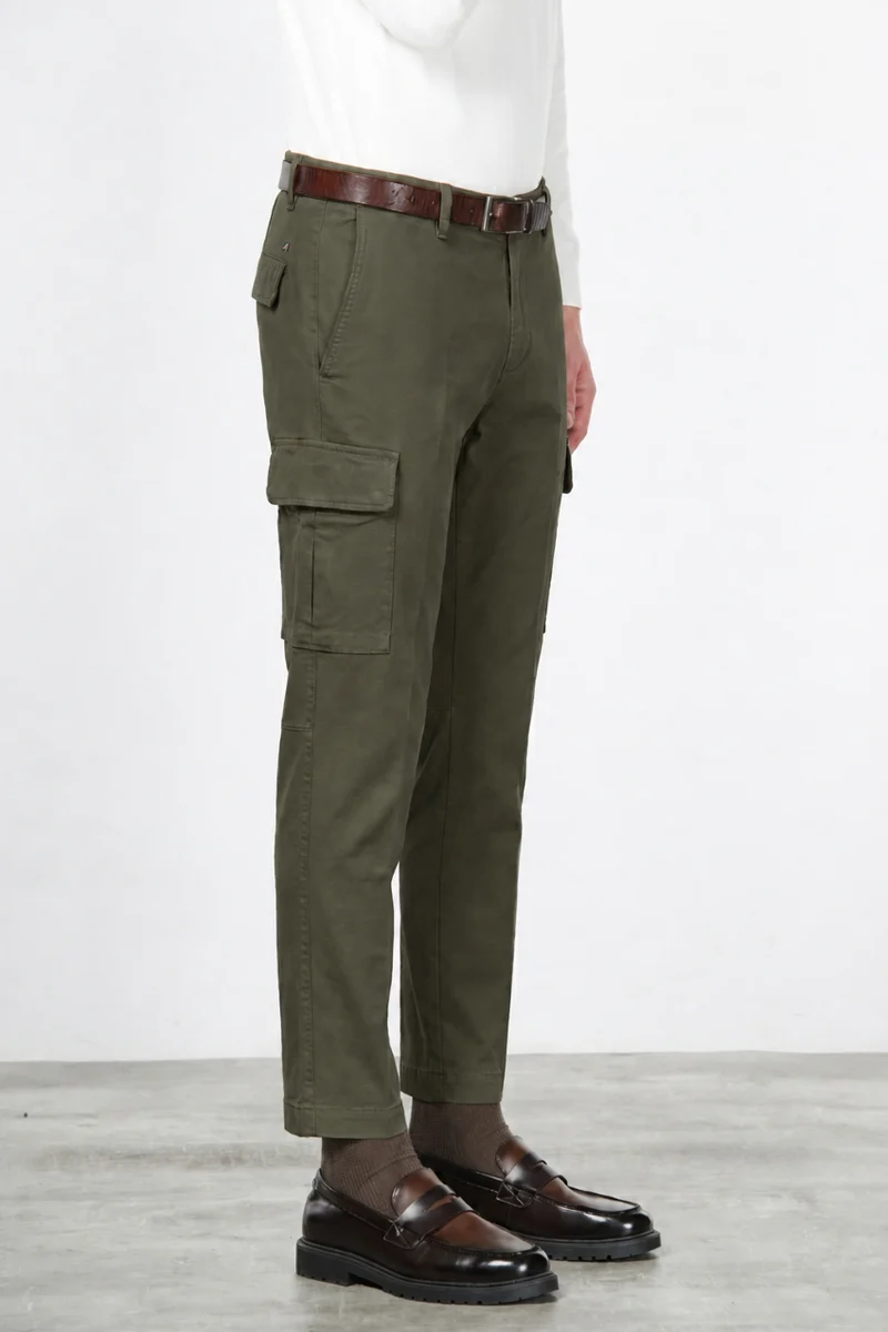 Pantalon cargo Chile homme en coton stretch à trame diagonale regular fit