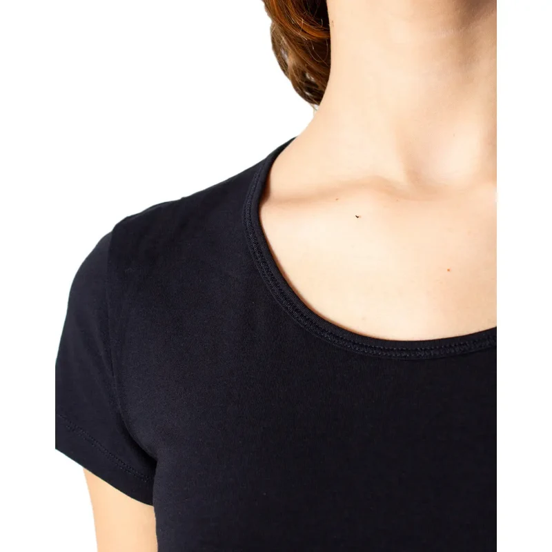 T-shirt noir à manches courtes et col rond pour femmes