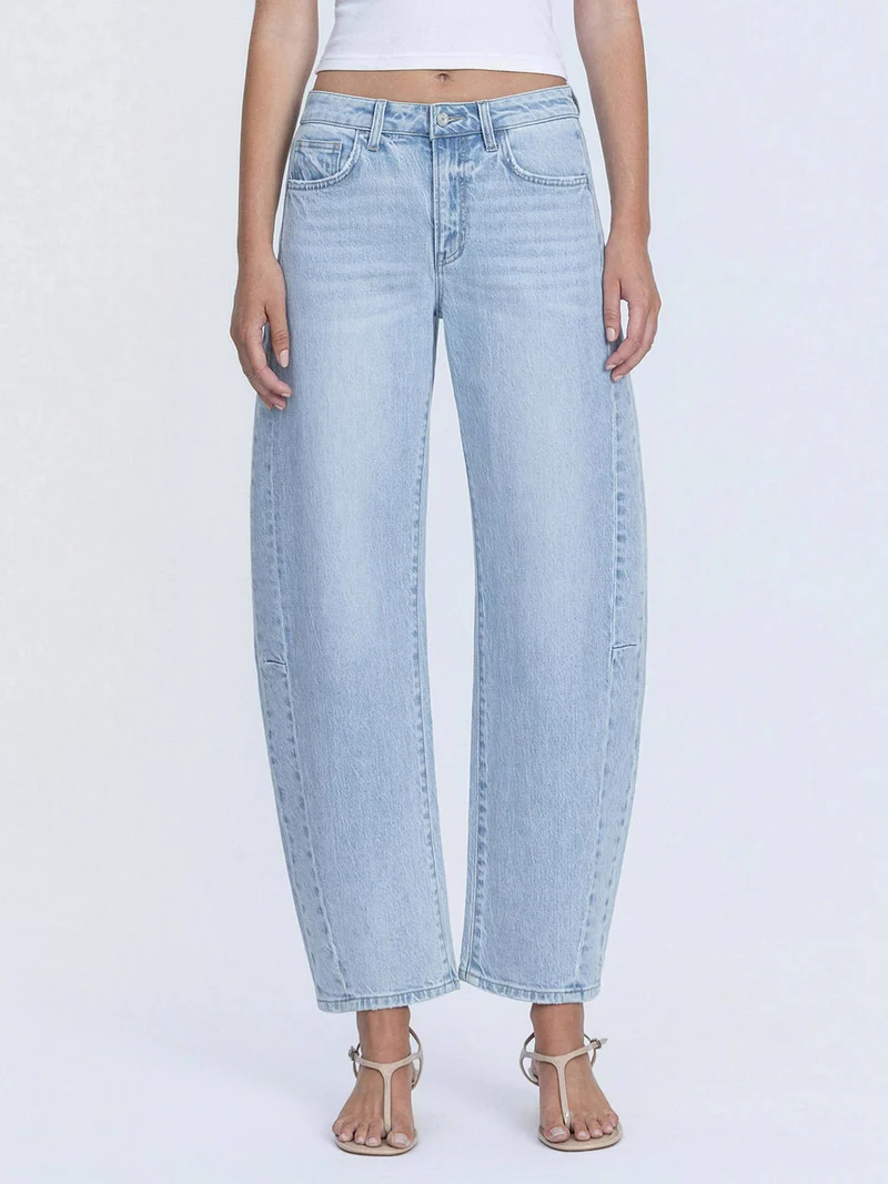 HIGH RISE LIGHT WASH SEAM DETAIL CROP BARREL JEANS