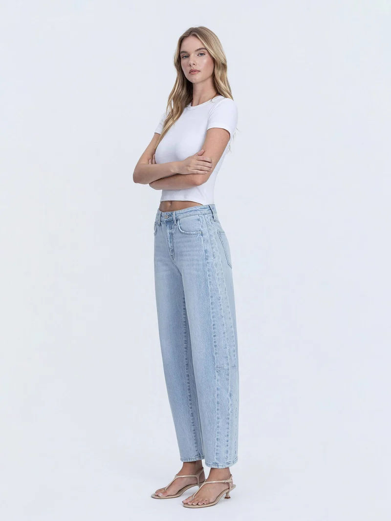 HIGH RISE LIGHT WASH SEAM DETAIL CROP BARREL JEANS