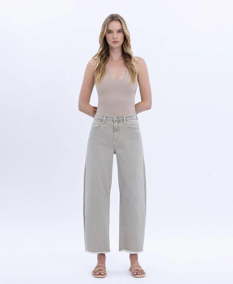 SUPER HIGH RISE FRAYED HEM WIDE BARREL LEG