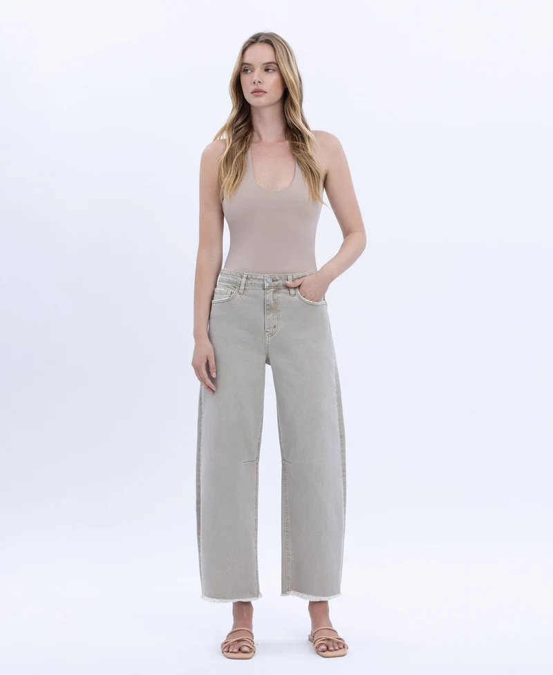 SUPER HIGH RISE FRAYED HEM WIDE BARREL LEG