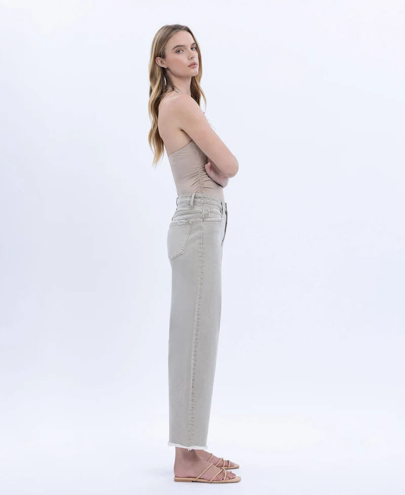 SUPER HIGH RISE FRAYED HEM WIDE BARREL LEG
