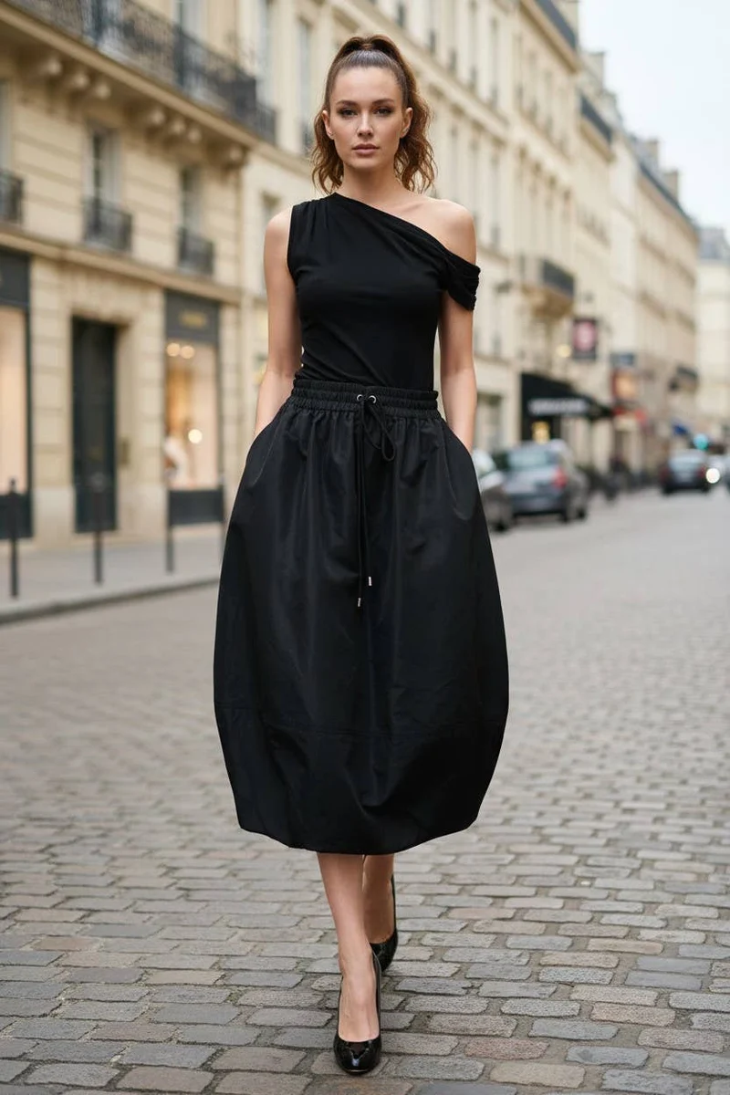 Tulip Midi Skirt: Black