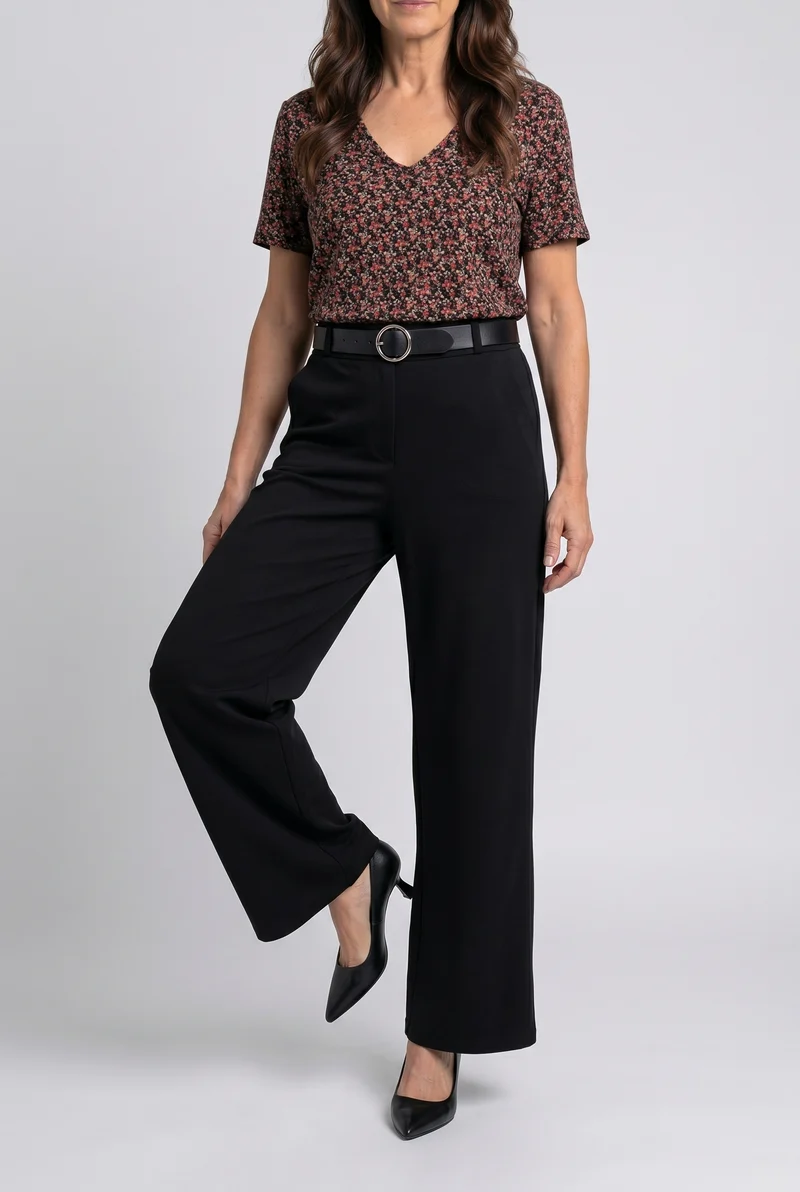 Le pantalon droit habillé fluide