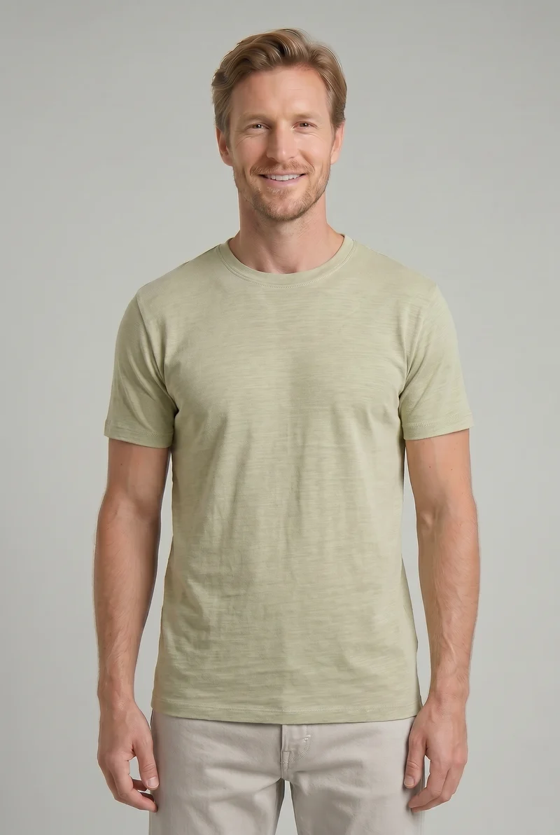 Le t-shirt uni à coupe relaxe