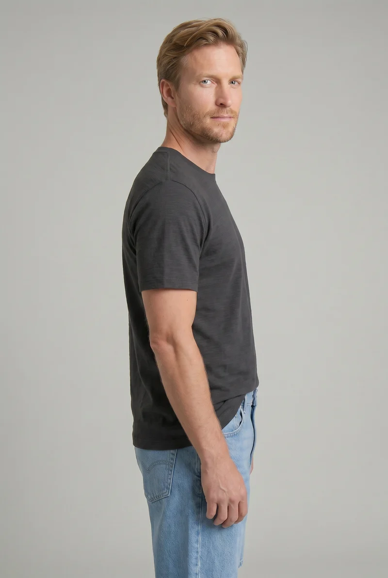 Le t-shirt uni à coupe relaxe