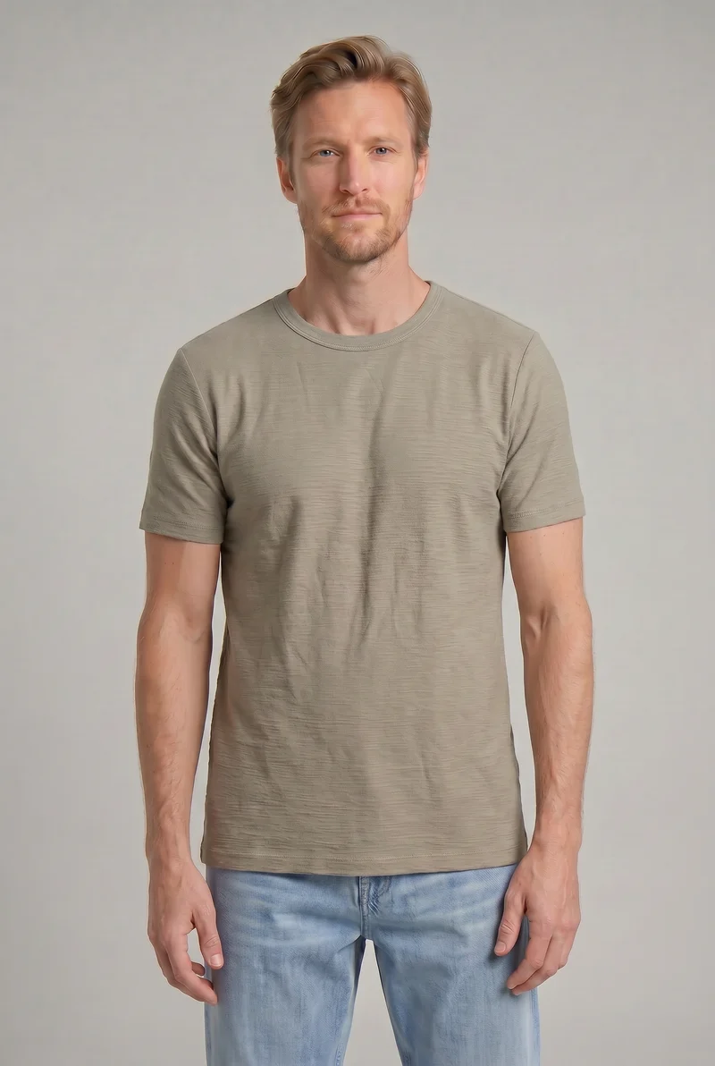Le t-shirt uni à coupe relaxe