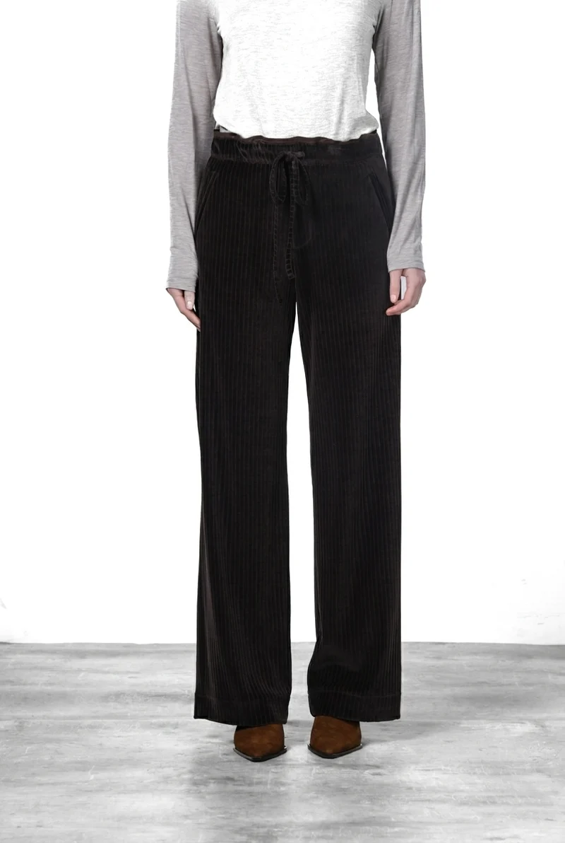 New York Studio Elax pantalon chino femme en velours à grosses côtes straight fit