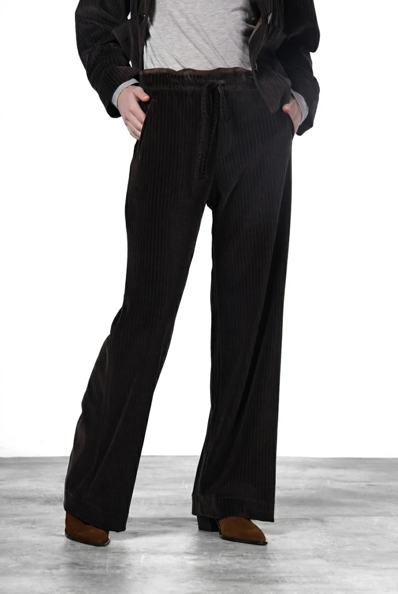 New York Studio Elax pantalon chino femme en velours à grosses côtes straight fit