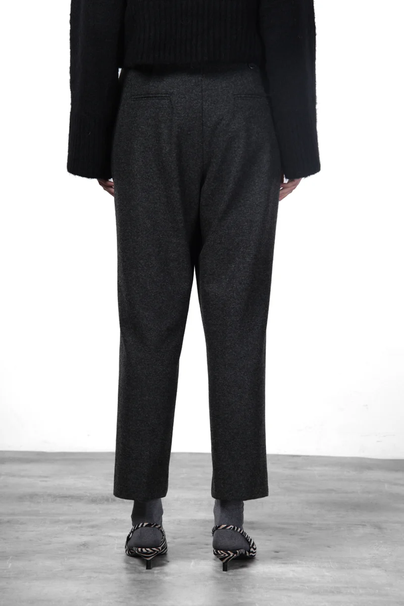 New York O Shape pantalon chino femme en jersey flanelle carrot fit