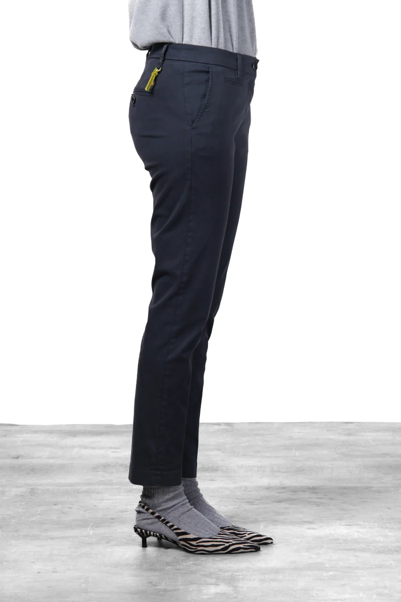 New York Slim pantalon chino femme en satin slim fit ①