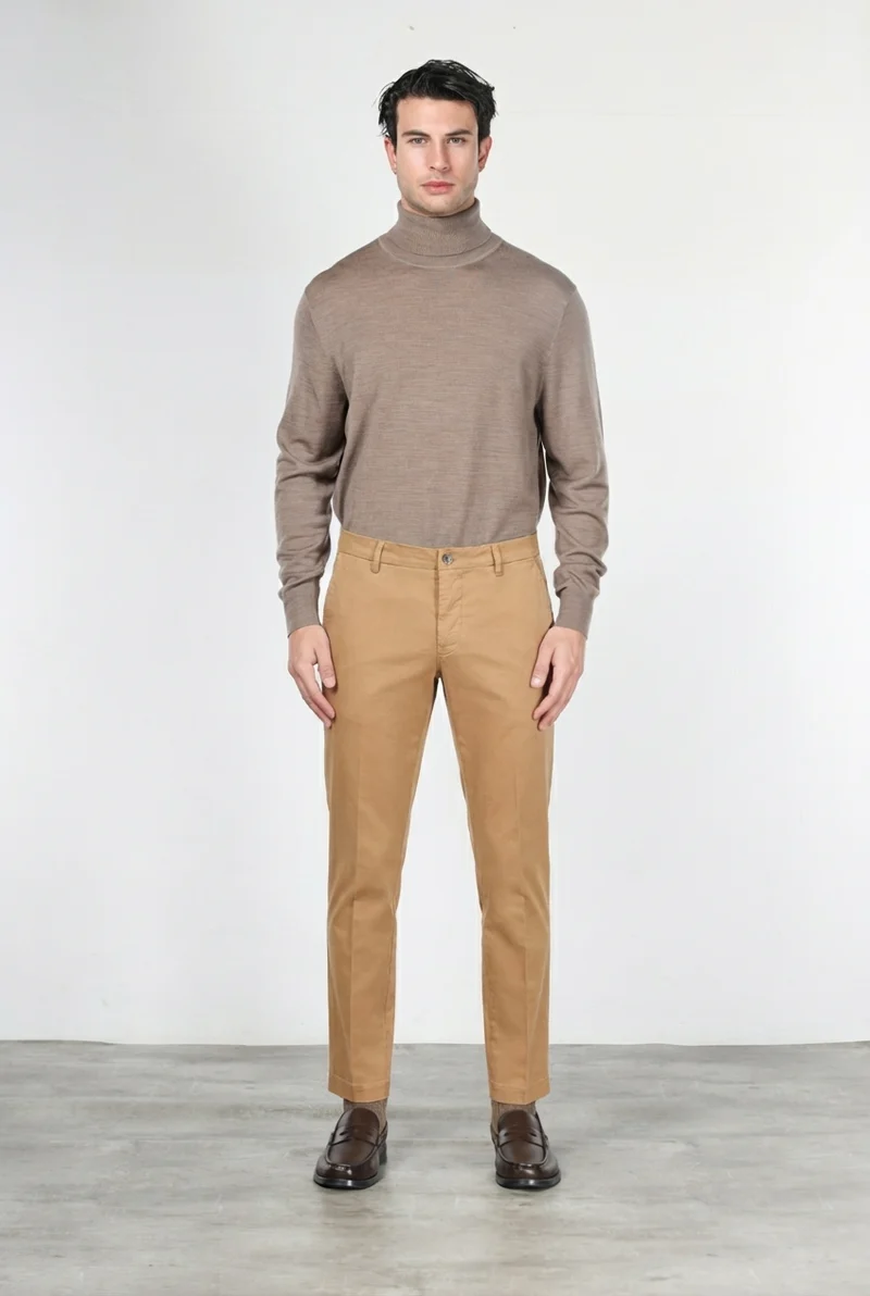 Milano pantalon chino homme en gabardine stretch extra slim fit ①