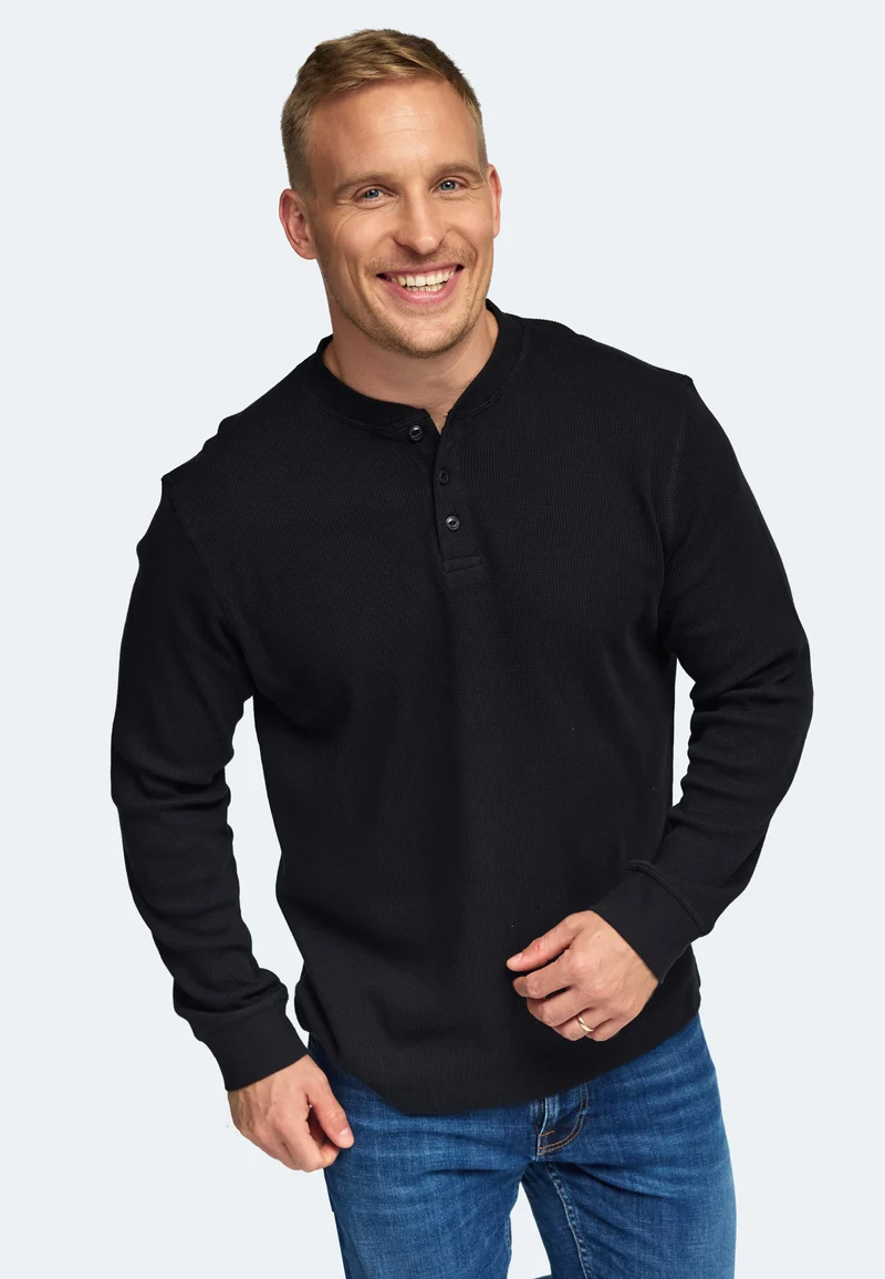 1025 Sébastien – Longsleeve Waffle Henley Shirt Herren
