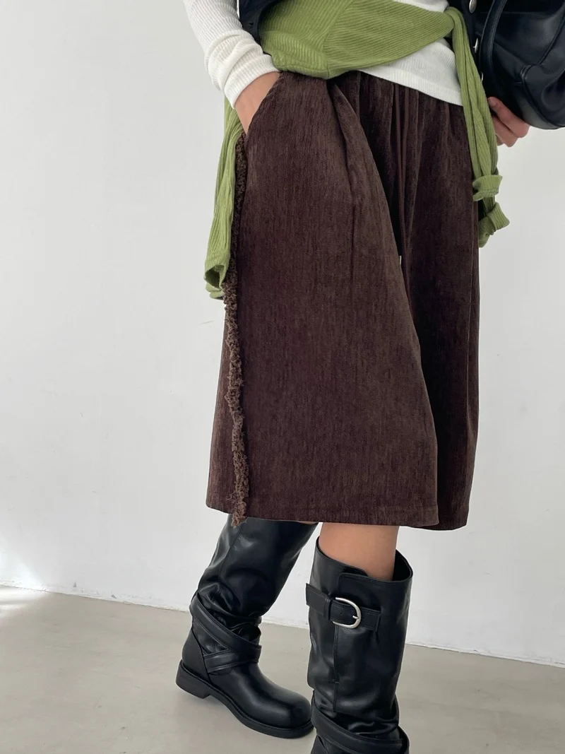 Wade Tassel Trim Bermuda Pants