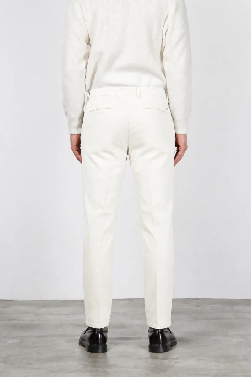 Paris pantalon chino homme en tricotine de coton tapered fit
