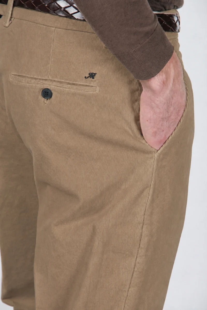 Paris pantalon chino homme en velours 1000 raies stretch carrot fit ①