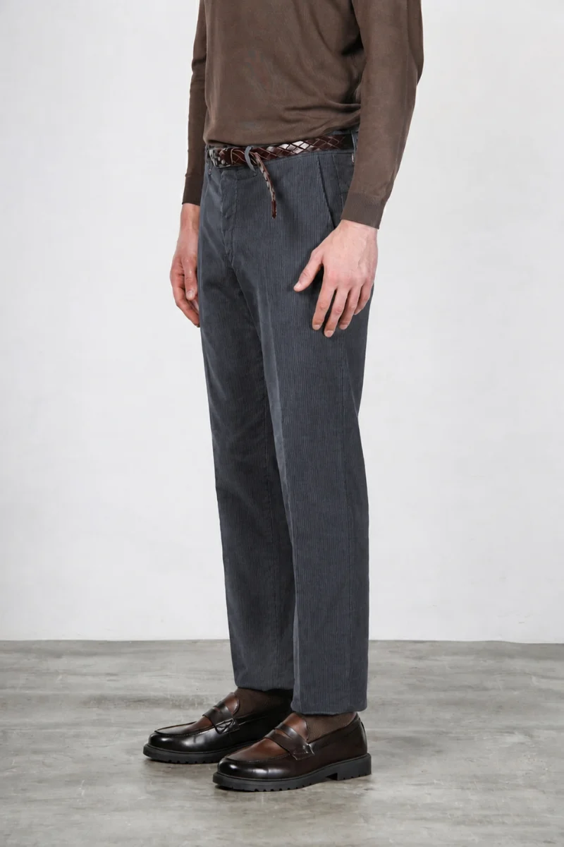 Paris pantalon chino homme en velours 1000 raies stretch carrot fit ①