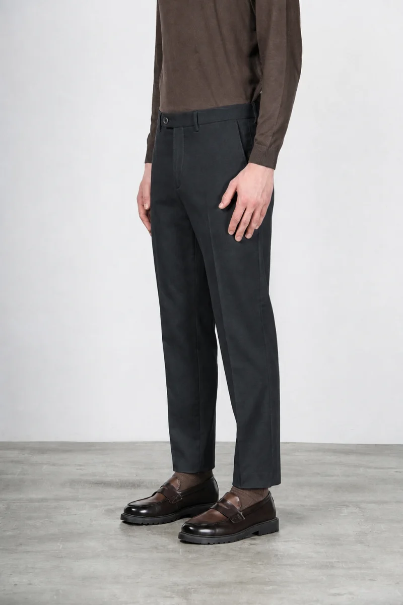 Paris pantalon chino homme en tricotine stretch carrot fit ①