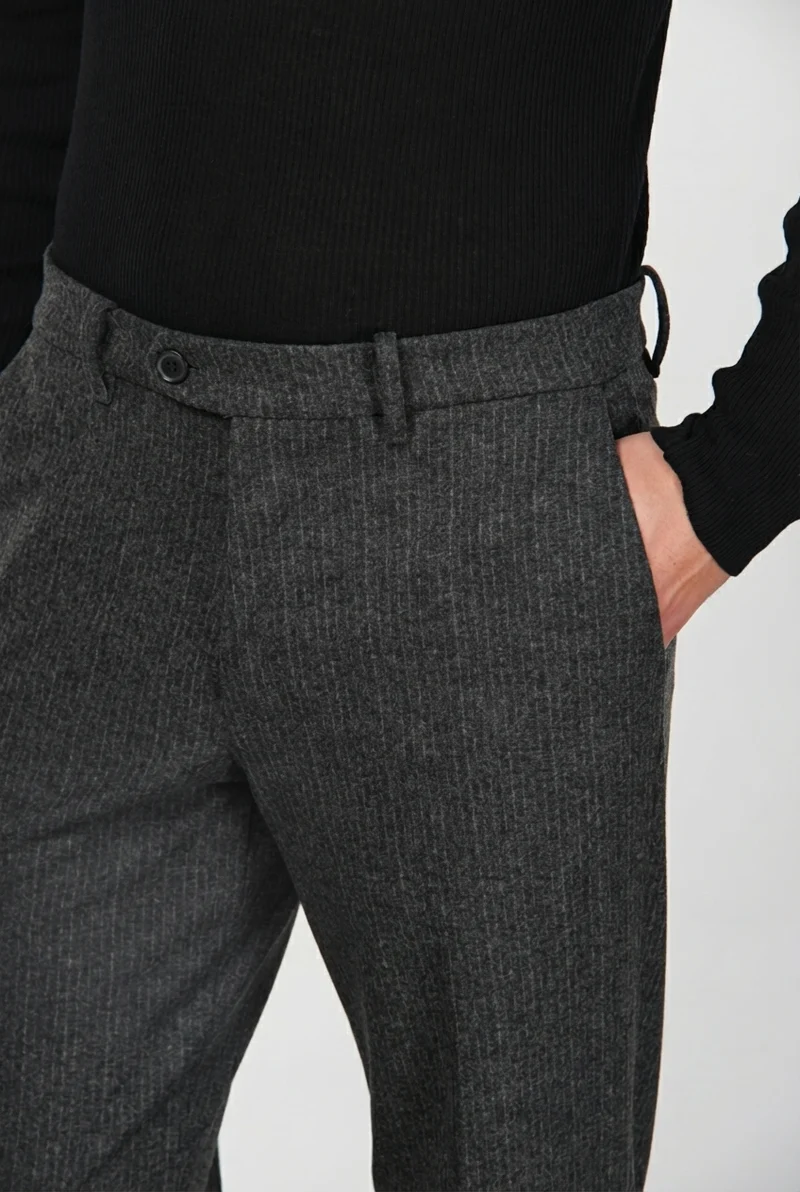 Paris pantalon chino homme à fines rayures en jersey flanelle carrot fit