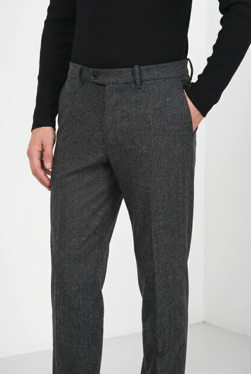 Paris pantalon chino homme à fines rayures en jersey flanelle carrot fit