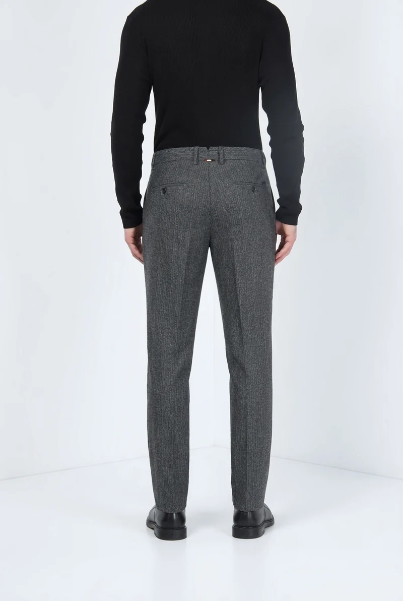 Paris pantalon chino homme à fines rayures en jersey flanelle carrot fit