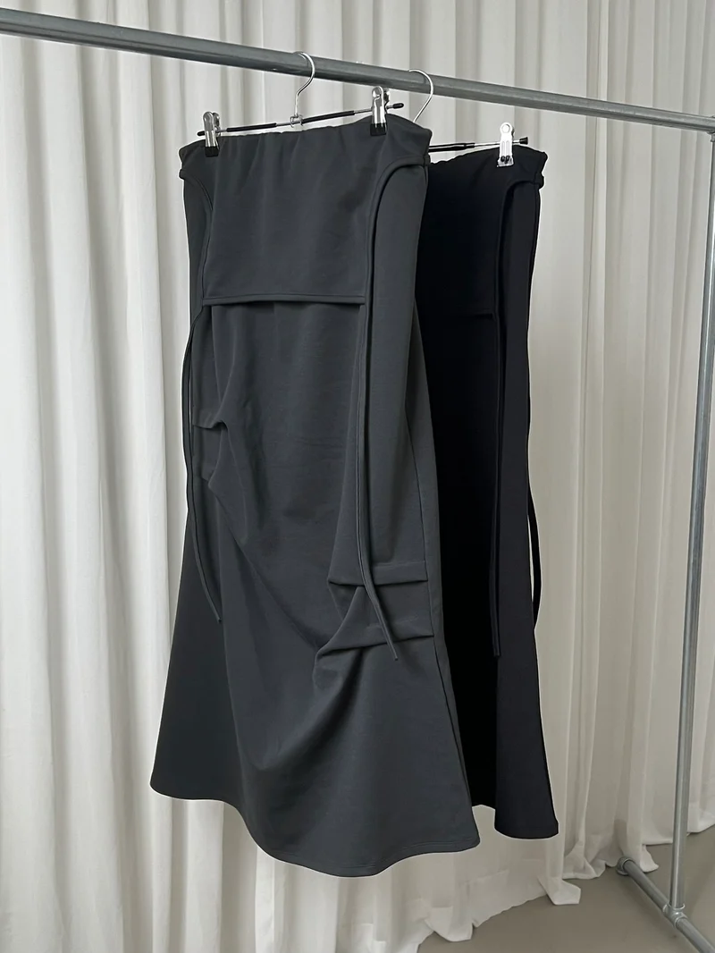 Askhaki Drawstring Waist Maxi Cargo Pocket Apron Skirt
