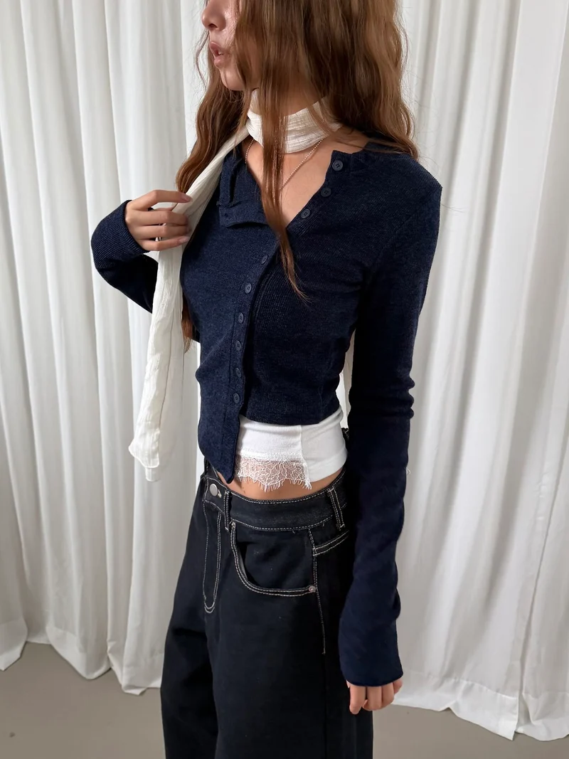 Askhaki Snap Button Cropped Rib Knit Cardigan